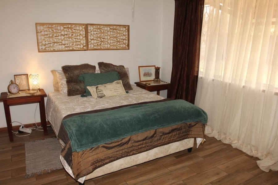 5 Bedroom Property for Sale in Stilfontein Ext 4 North West